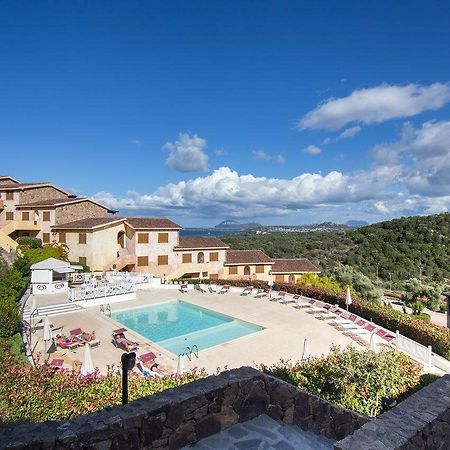 Residence Costa Ruja マリーナ・ディ・ポルティスコ エクステリア 写真