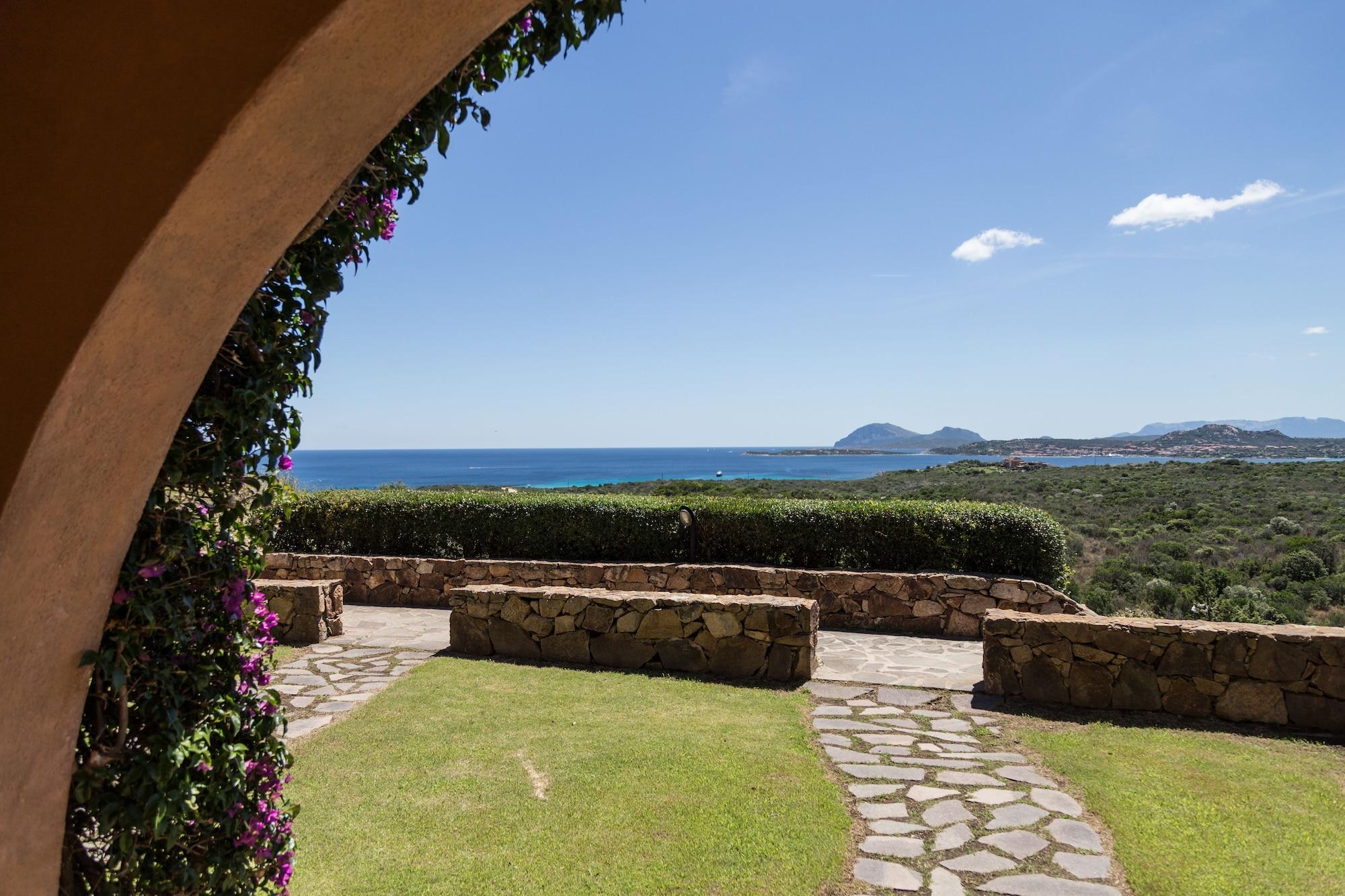 Residence Costa Ruja マリーナ・ディ・ポルティスコ エクステリア 写真