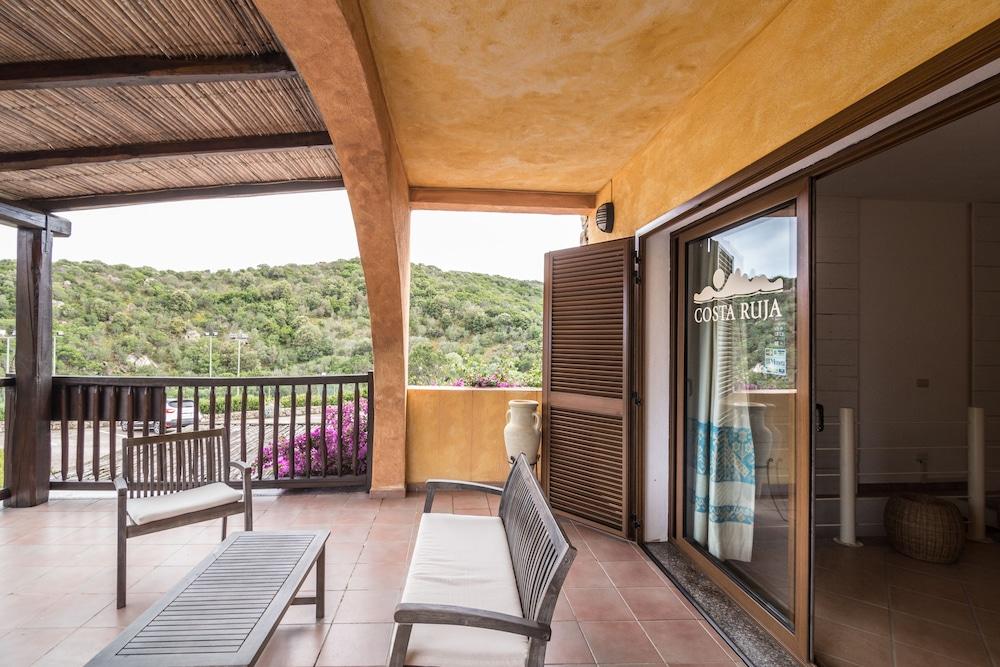 Residence Costa Ruja マリーナ・ディ・ポルティスコ エクステリア 写真