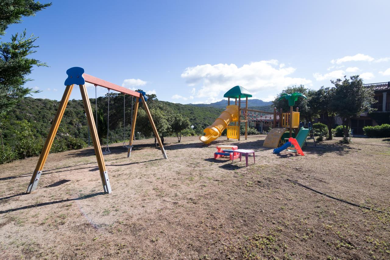Residence Costa Ruja マリーナ・ディ・ポルティスコ エクステリア 写真