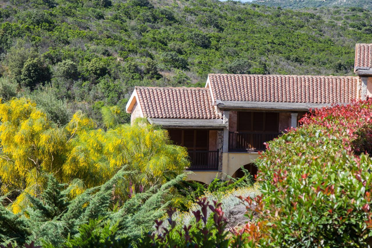 Residence Costa Ruja マリーナ・ディ・ポルティスコ エクステリア 写真