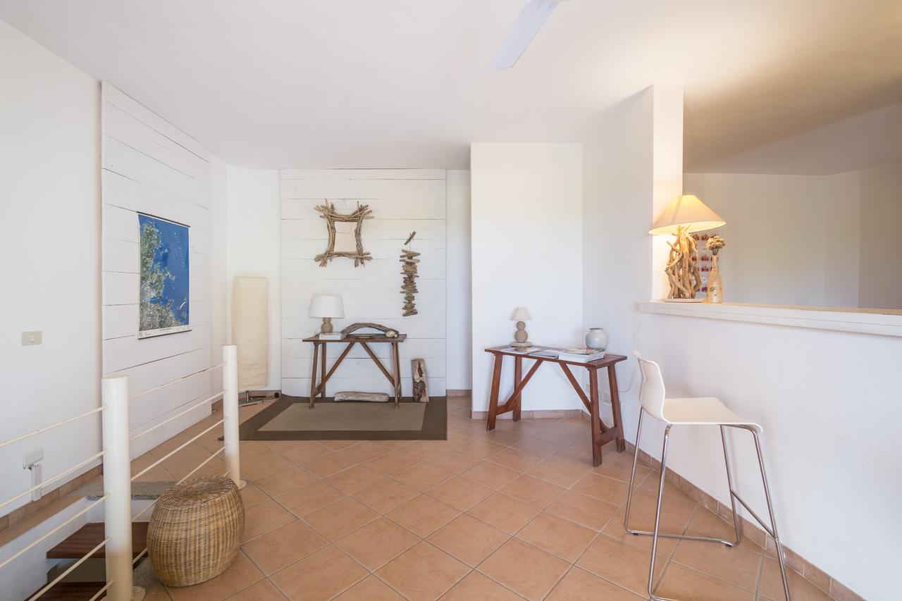Residence Costa Ruja マリーナ・ディ・ポルティスコ エクステリア 写真