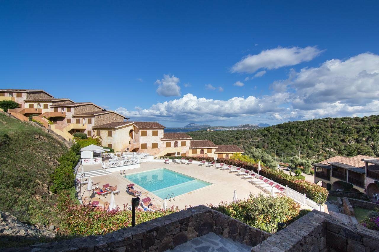 Residence Costa Ruja マリーナ・ディ・ポルティスコ エクステリア 写真