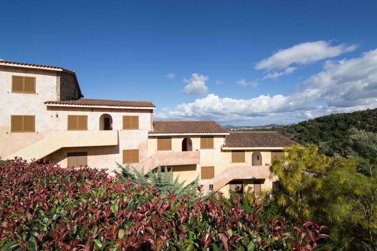 Residence Costa Ruja マリーナ・ディ・ポルティスコ エクステリア 写真