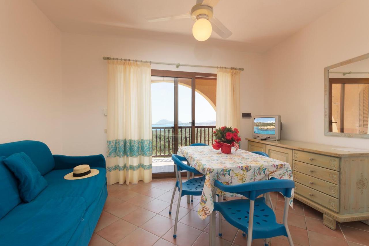Residence Costa Ruja マリーナ・ディ・ポルティスコ エクステリア 写真