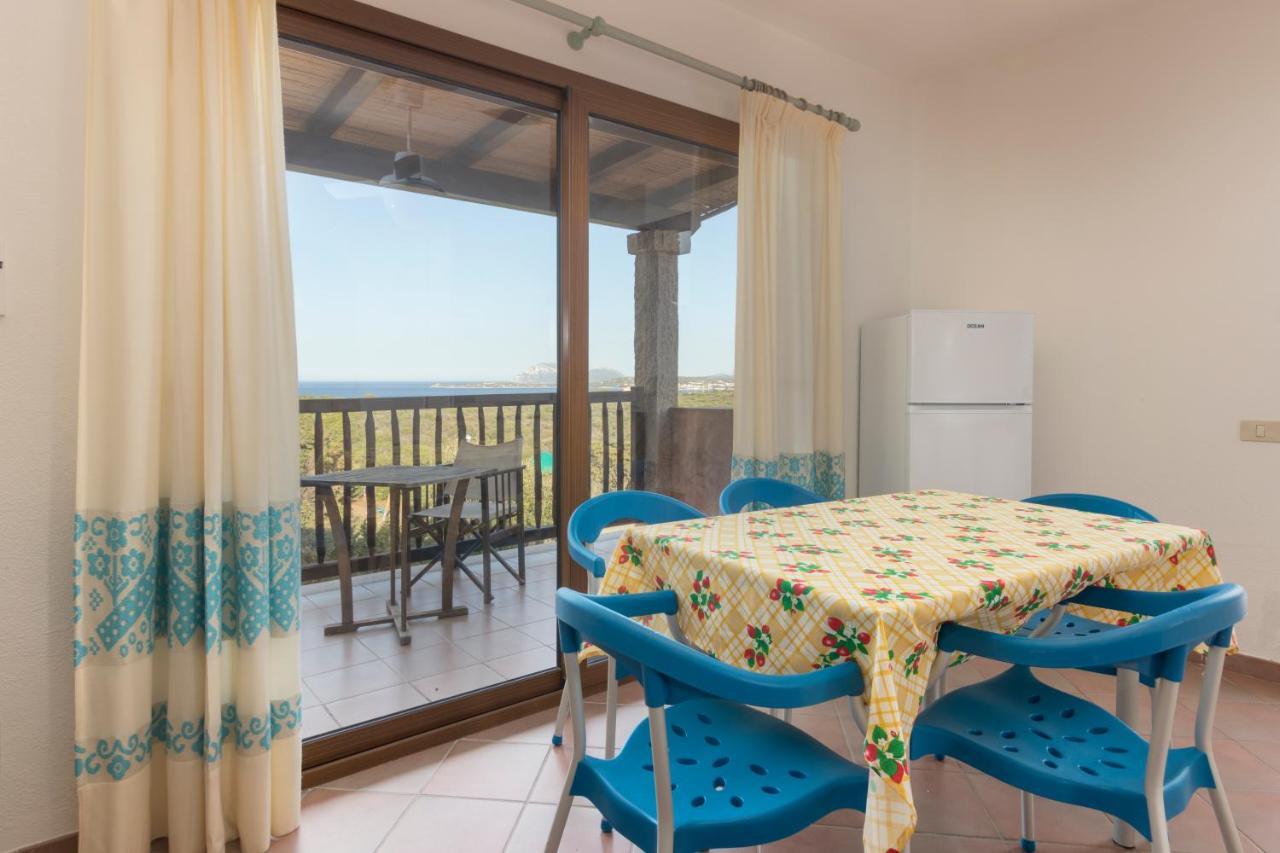 Residence Costa Ruja マリーナ・ディ・ポルティスコ エクステリア 写真